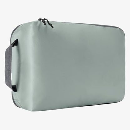 Eagle Creek Pack-It Isolate Clean/Dirty Packing Cube - Dual Compartment Packing Cubes for Optimizing Luggage Space - Lightweight - Recycled Fabric - Washable - Medium - Storm Grey - color: Storm Grey