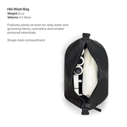 RAINS Weekend Wash Bag - color: Green