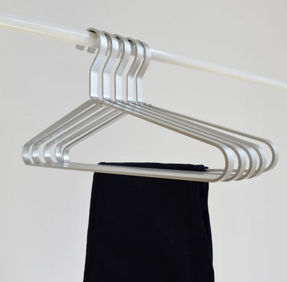 Premium Matte Silvery Aluminum Coat Hangers 90 Piece Set, 16.5” Extra Smooth & Durable Metal Shirt Dress Hanger,Aluminum Alloy Hanger,Clothing Support,Clothing Hang - style: Silver Thick Hanger（90）