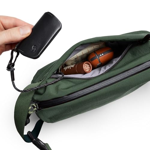 Bellroy Lite Sling Mini - Spruce - color: Spruce