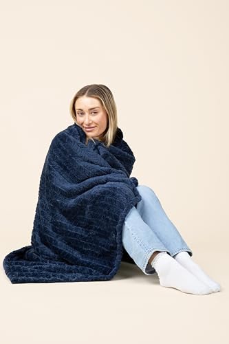 EverSnug Travel Blanket & Pillow 68x42 - Premium Ultra-Soft Microfleece 2 in 1 Compact & Packable Flight Blanket with Soft Bag Pillowcase, Hand Luggage Sleeve and Backpack Clip (Navy Blue) - color: Navy Blue