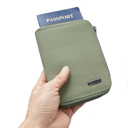 Travelon RFID Blocking Passport Zip Wallet - color: Moss