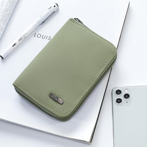 Travelon RFID Blocking Passport Zip Wallet - color: Moss