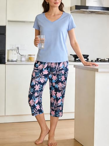 YIJIU Women Soft Comfy Pajamas Cute Cat Short Sleeve Capri Pants PJS Set - color: Blue Leaves, size: Large