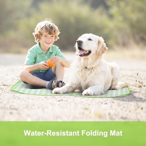 TENOC Small Picnic Blanket 1 Pack for Hiking & Camping, Ultra-Light Foldable Sit Pad for One Person, Waterproof Portable Single Seat Mat for Park, Backpacking & Stadium, Green Grid, 19"x19"