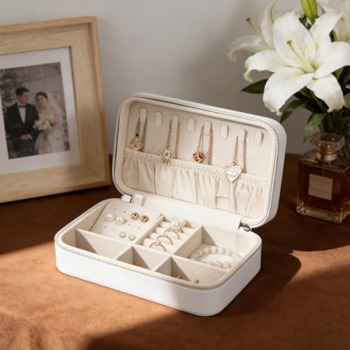 Travel Jewelry Case Stylish PU Leather Small Jewelry Case Organizer with Zipper Closure, Protects Jewelry from Scratches, Perfect Daily Companion White - color: White2