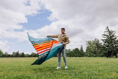Picnic TIME Outdoor Picnic Blanket Tote, 59"x51" Foldable Beach & Camping Blanket with Soft Fleece, Water-Resistant Bottom, Adjustable Strap & Zippered Pocket (Marine Stripe) - color: Marine Stripe