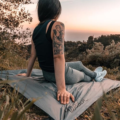 Matador Pocket Blanket 4.0 - Blue (Seats 2-4); Foldable Concert and Festival Blanket; Sand Proof Beach Picnic Tarp - color: Slate Blue, size: Regular