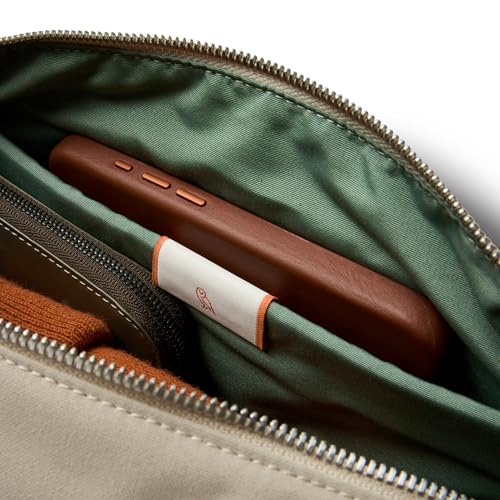 Bellroy Classic Sling (everyday 7 liter minimalist crossbody bag with internal organization, adjustable crossbody strap, and auto-compression system) - Tahini - color: Tahini