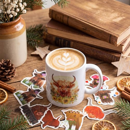 Honeydak Highland Cow Gifts Set for Women Highland Cow Stuff Themed Gifts Include Box Makeup Bag Socks Keychain Mug Stickers Scented Candle for Lover Birthday - style: Highland Cow