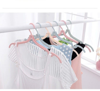 12 Pcs Foldable Travel Hangers with Clips, Plastic Hanger Folding Clothes Hangers Space Saving Clothes Hangers - Coat Hangers for Cruise Business Trip Travel - color: Light Color 12pcs With Clip