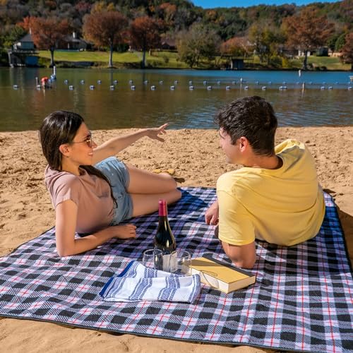 BRAWNTIDE Large Waterproof Outdoor Blanket, Extra Thick Fleece, Warm, Windproof & Sandproof, Quilted Stadium Blanket for Sports Events, Beach, Camping, Picnics, Dogs & Car, 82" x 55 - color: Plaid Black