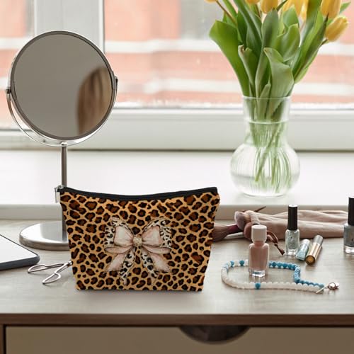 Leopard Coquette Bow Makeup Bag, Leopard Cheetah Gifts Supplies Cosmetic Bags Travel Toiletry Bag for Women, Trendy Cheetah Bow Print Zipper Makeup Pouches for Purse - color: Cheetah Bow